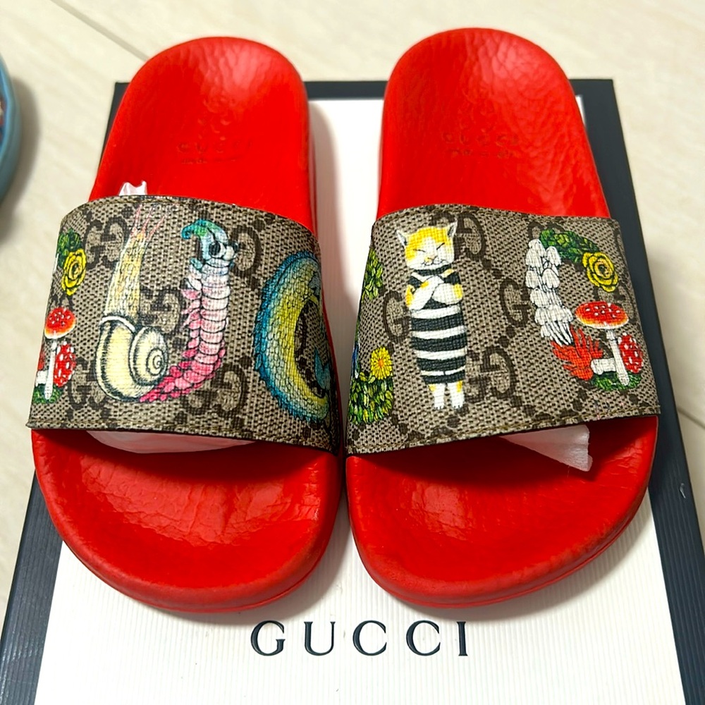 Gucci sandals - USED Good  Condition. “As is “ .